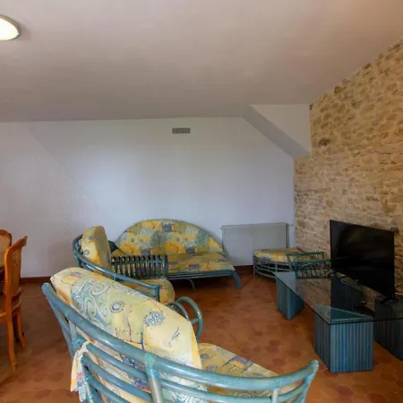 Rural Avec Spa, Animaux Acceptes Et Parking - Fr-1-616-246 Kır Evi Paulin