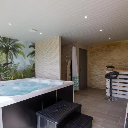 Avec Jardin, Jacuzzi, Proche Sarlat Et Lascaux, Ideal Pour Familles Et Amis - Fr-1-616-246 度假居 *